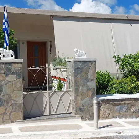 Apartment Nikol's Mesaria (Andros)