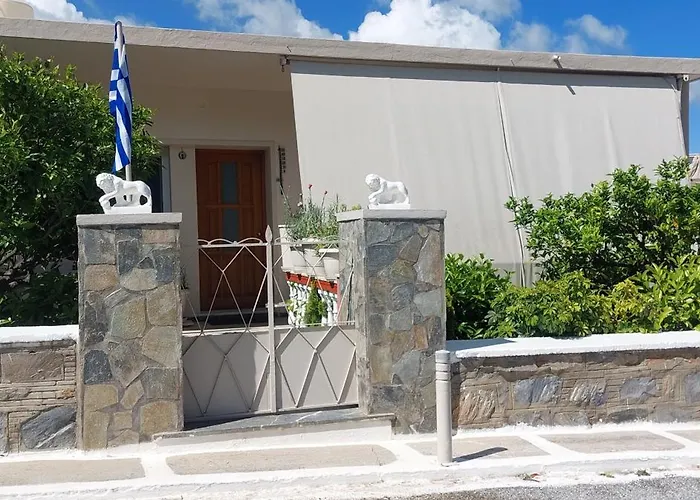 شقة Nikol's Mesaria (Andros)